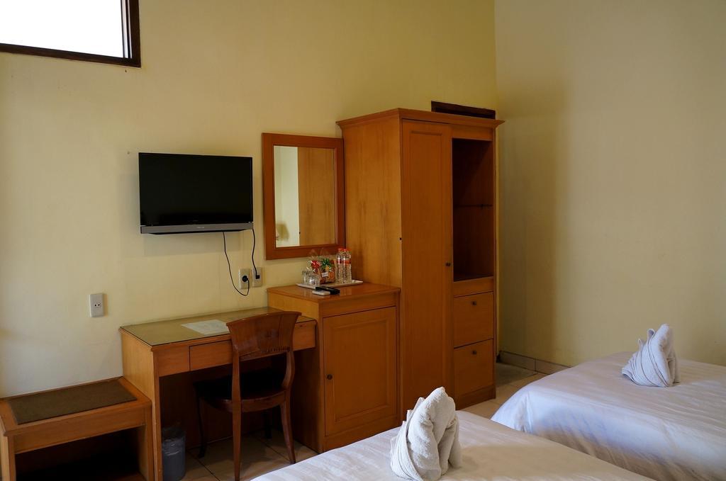 Adisurya Hotel Kediri  Værelse billede